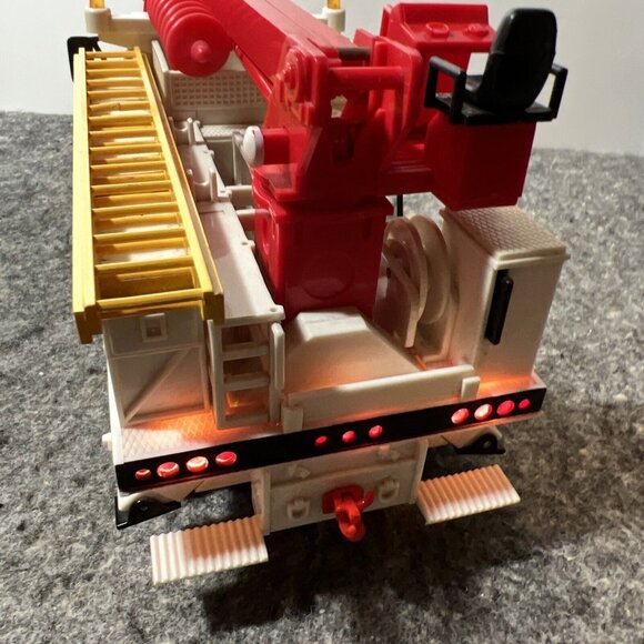 11" DG PRODUCTIONS -1996-2-1 Alliant Energy Pole Setter Auger Digger Truck - Picture 16 of 16